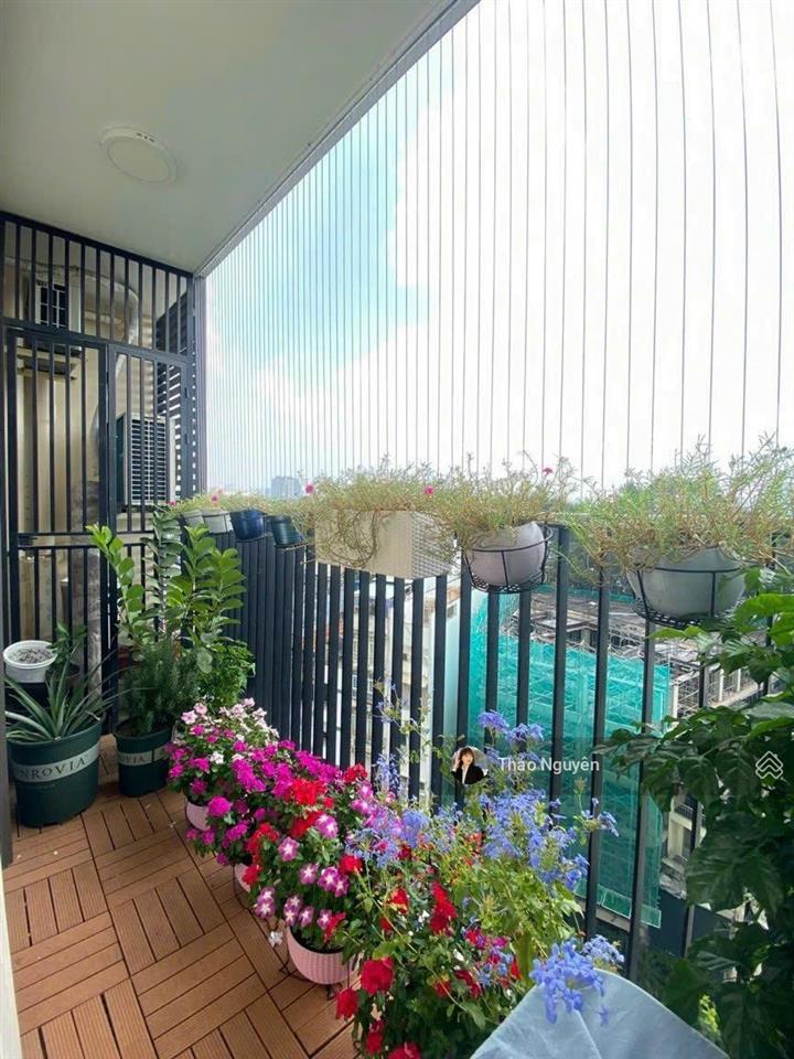 Bán trục căn hiếm 1 phòng ngủ+ đa năng full nội thất tầng trung có sổ hồng hà đô q10  ms nguyên