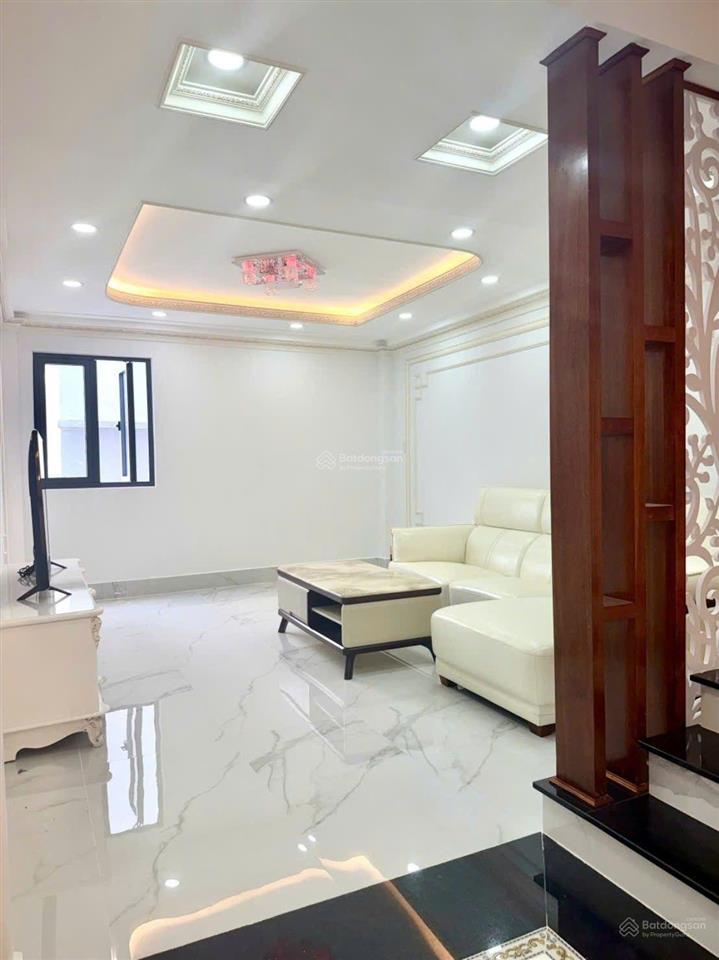 Bán nhà riêng 55m2 mt ngay lò gốm  võ văn kiệt