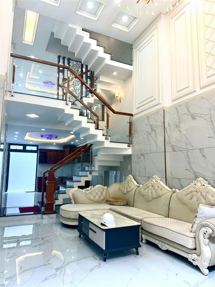 Bán nhà riêng 55m2 mt ngay lò gốm  võ văn kiệt