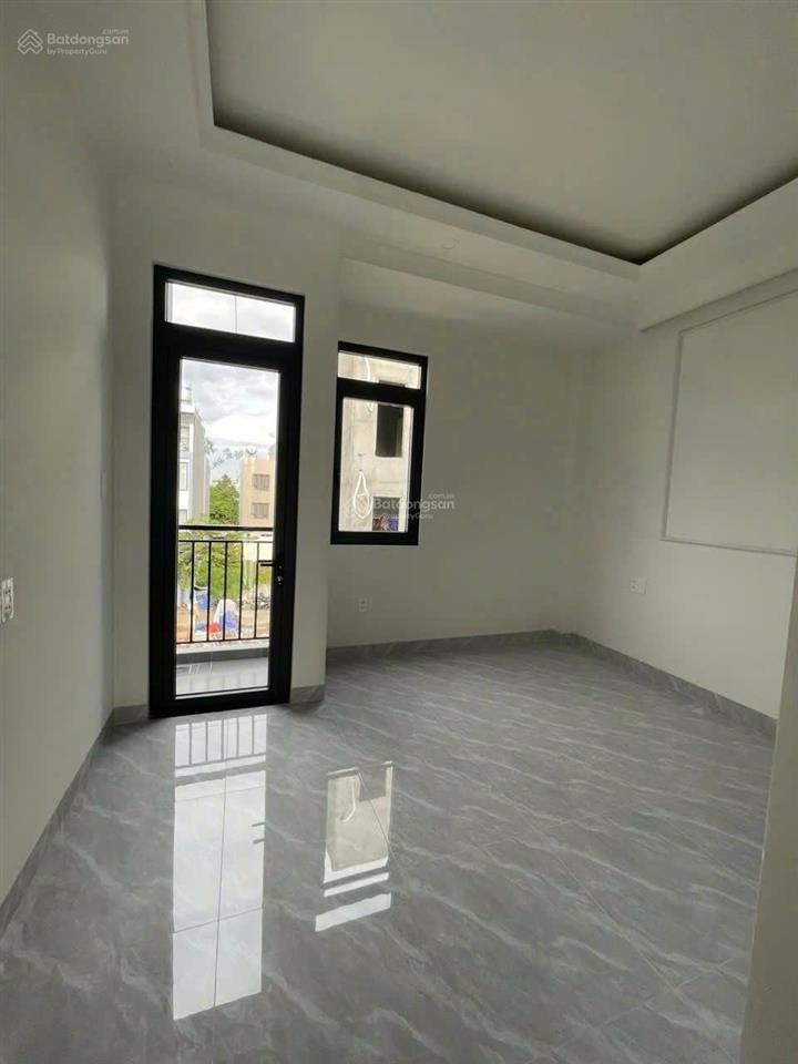 Bán nhà đường số 11, phường trường thọ. hẻm xe hơi, diện tích đất công nhận 76.2m2 (4m x 19.05)