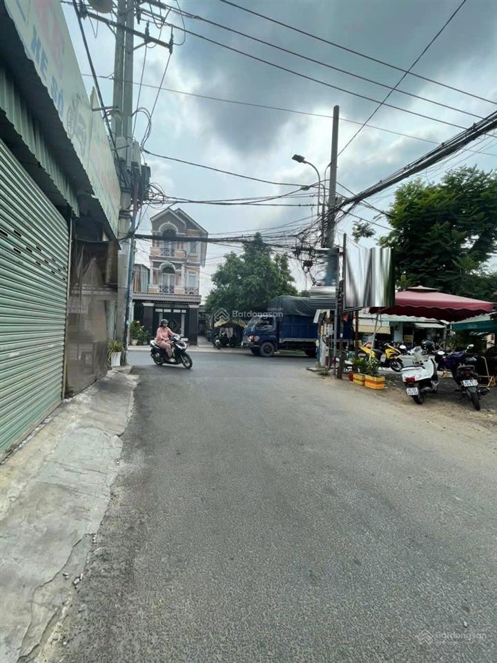 * bán đất 2 mặt tiền đường số 8. phường linh xuân. * tiện ích xung quanh  gần đường vành đa
