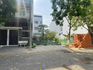 * bán đất mặt tiền đường d3. phường phước long b.
* tiện ích xung quanh  trường tiểu học