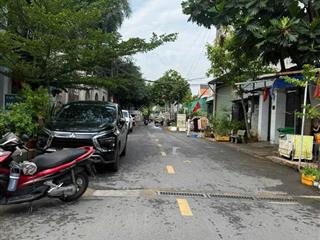 Bán dãy trọ 2 mặt tiền đường 160, phường tăng nhơn phú a, có 5 phòng đang cho thuê 12t