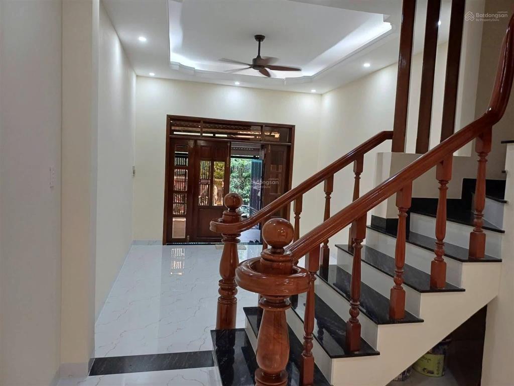 * giá 6.9 tỷ (tl)
* bán nhà 2 mặt hẻm đường cây keo. phường tam phú. hẻm xe hơi. nhà