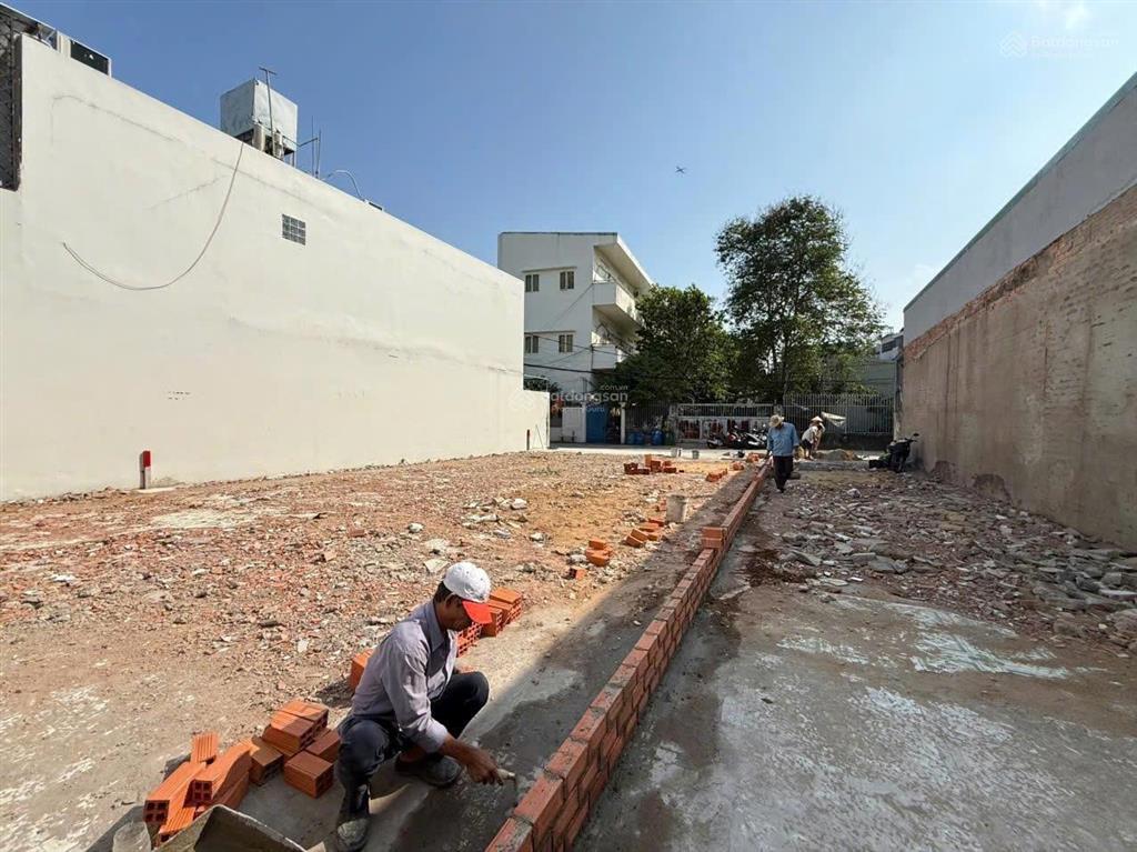 * giá  6,95 tỷ (tl)
* bán đất đường số 17. phường linh chiểu. hẻm nhựa xe hơi trá