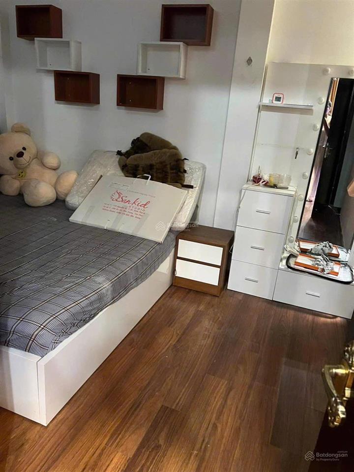 Bán nhà đường tam bình, tô ngọc vân, hẻm nhựa xe hơi tránh nhau. nhà 1 trệt 2 lầu, có 4 pn 3 wc