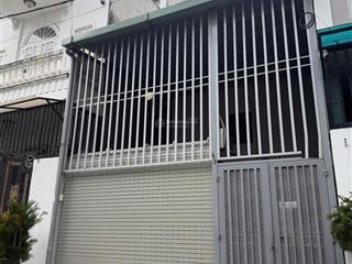 * giá  5 tỷ ( tl )
* bán nhà quốc lộ 13. phường hiệp bình phước. hẻm nhựa xe hơi. nh