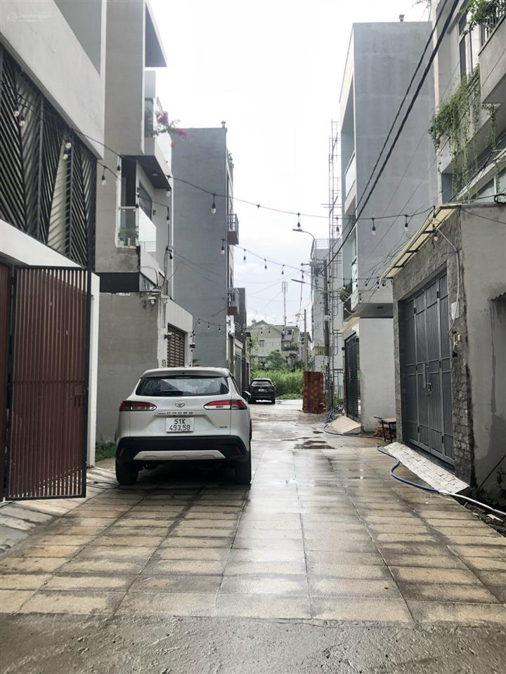 Giá  6.9 tỷ ( tl )
bán đất đường 27. phường hiệp bình chánh. hẻm nhựa xe hơi