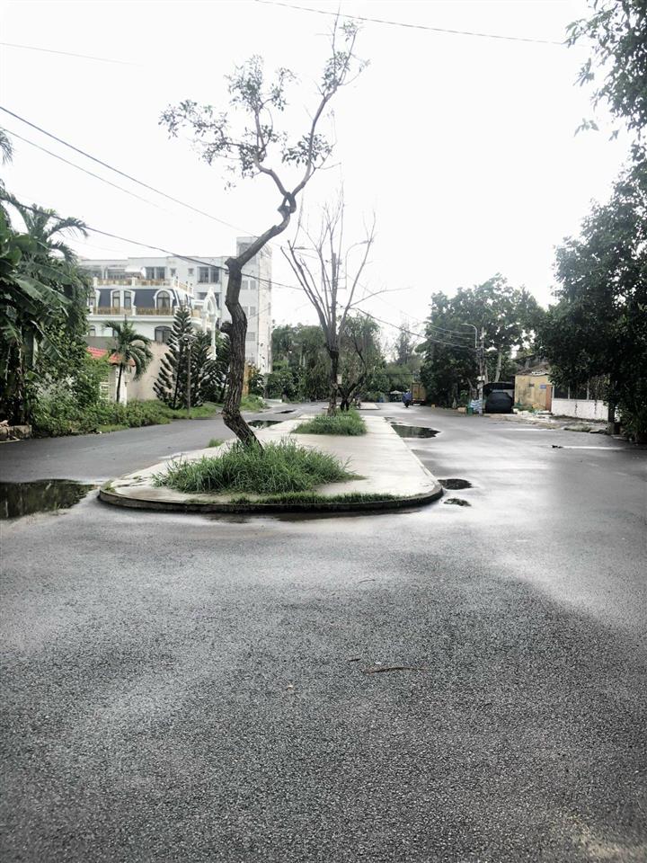 Giá  6.9 tỷ ( tl )
bán đất đường 27. phường hiệp bình chánh. hẻm nhựa xe hơi