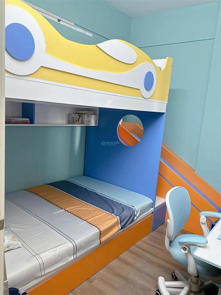 * giá 2.7 tỷ bớt lộc * bán chung cư sunview town tầng 9. phường hiệp bình phước
