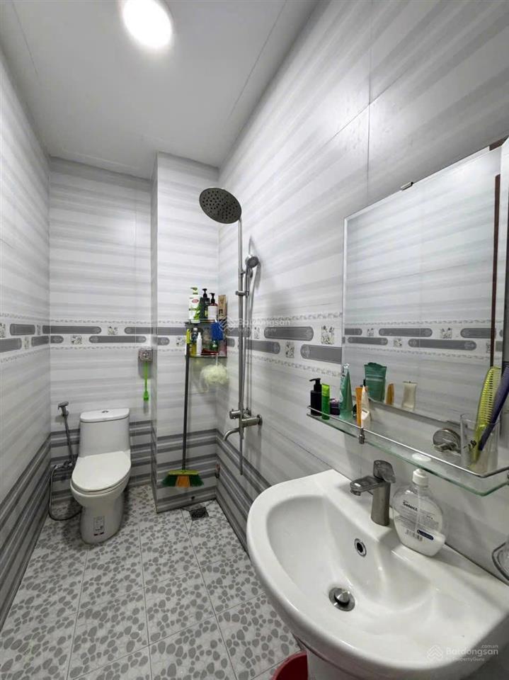 * giá  8.9 tỷ ( tl )
* bán nhà đường 26. phường hiệp bình chánh. hẻm nhựa xe hơi tránh