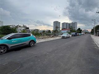 * giá  5.7 tỷ ( tl )
* bán nhà quốc lộ 13. phường hiệp bình phước. hẻm nhựa xe hơi