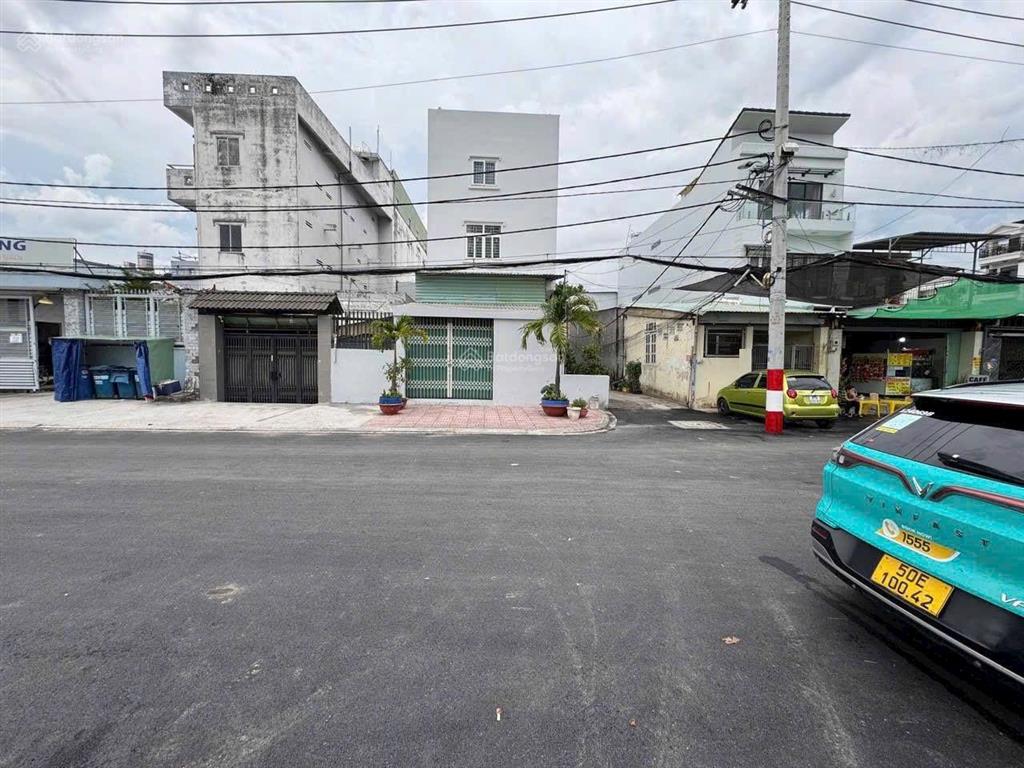 * giá  5.7 tỷ ( tl )
* bán nhà quốc lộ 13. phường hiệp bình phước. hẻm nhựa xe hơi