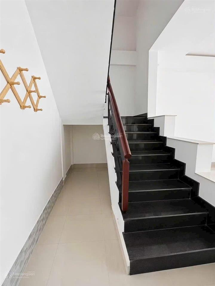 Bán nhà mặt tiền đường số. phường linh tây. nhà 1 trệt 1 lầu, 3 pn