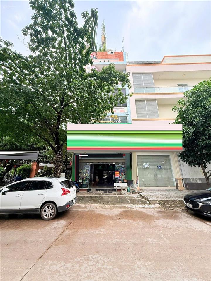 * giá 12 tỷ (tl)
* bán tòa nhà mặt tiền đường l phường dĩ an. thiết kế 1 trệt 5