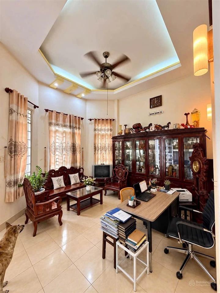 * giá 12,7 tỷ (tl)
* bán nhà đường số 23. phường hiệp bình chánh. hẻm nhựa xe hơi. nhà