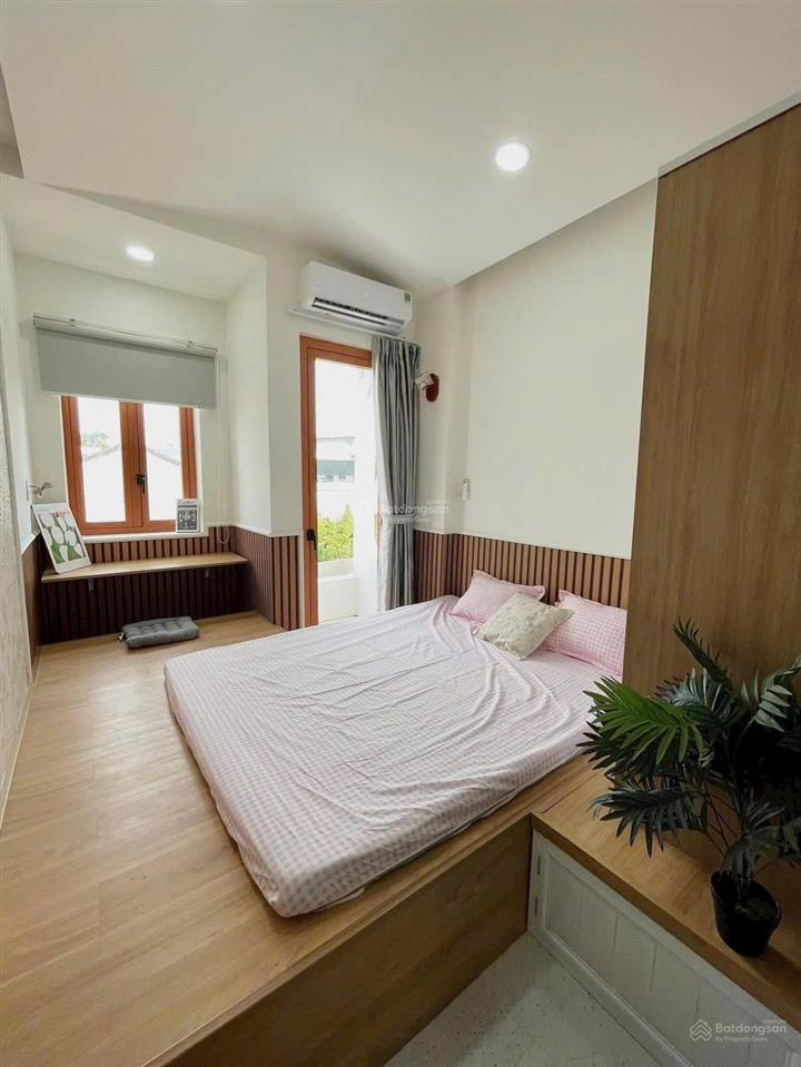 Bán căn hộ dịch vụ lý tế xuyên. phường linh đông. hẻm nhự