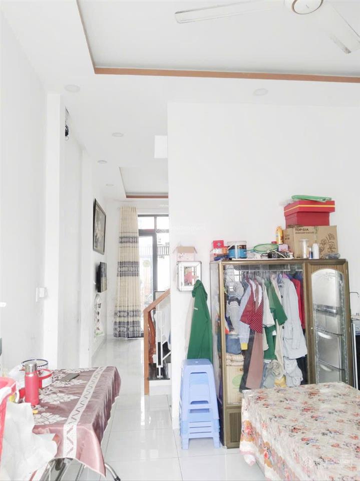 * giá 5,6 tỷ (tl)
* bán nhà đường số 8, phường linh xuân, hẻm nhựa xe hơi  thiết kế nhà