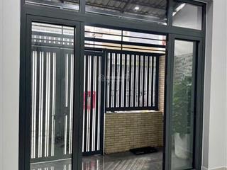 * giá 5.79 tỷ (tl)
* bán nhà đường số 10, phường linh chiểu, hẻm xe hơi
– gần c