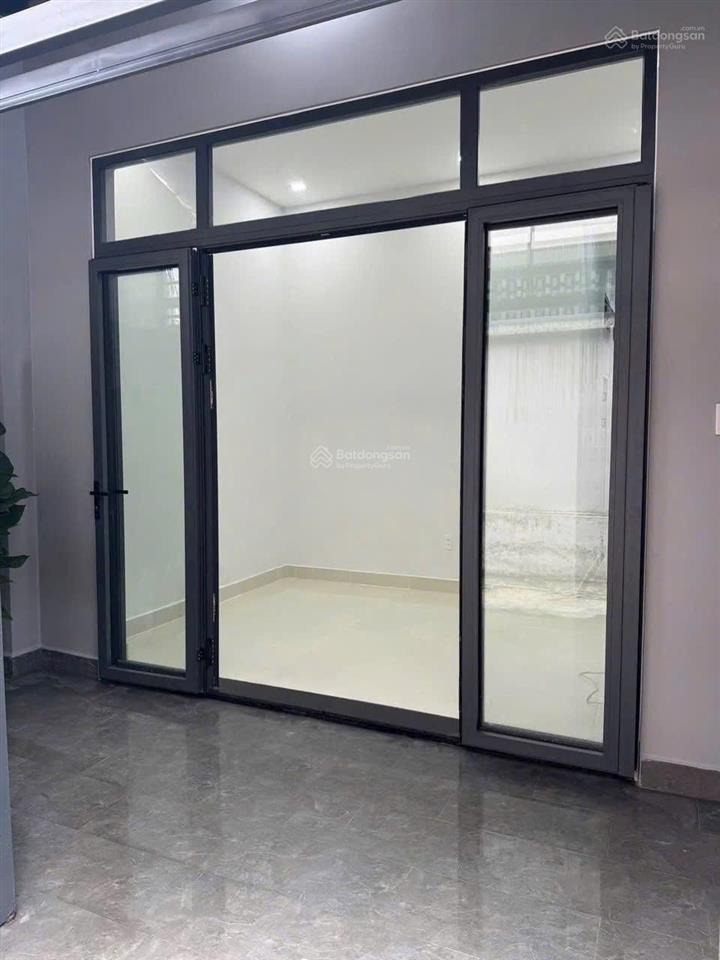 * giá 5.79 tỷ (tl)
* bán nhà đường số 10, phường linh chiểu, hẻm xe hơi
– gần c
