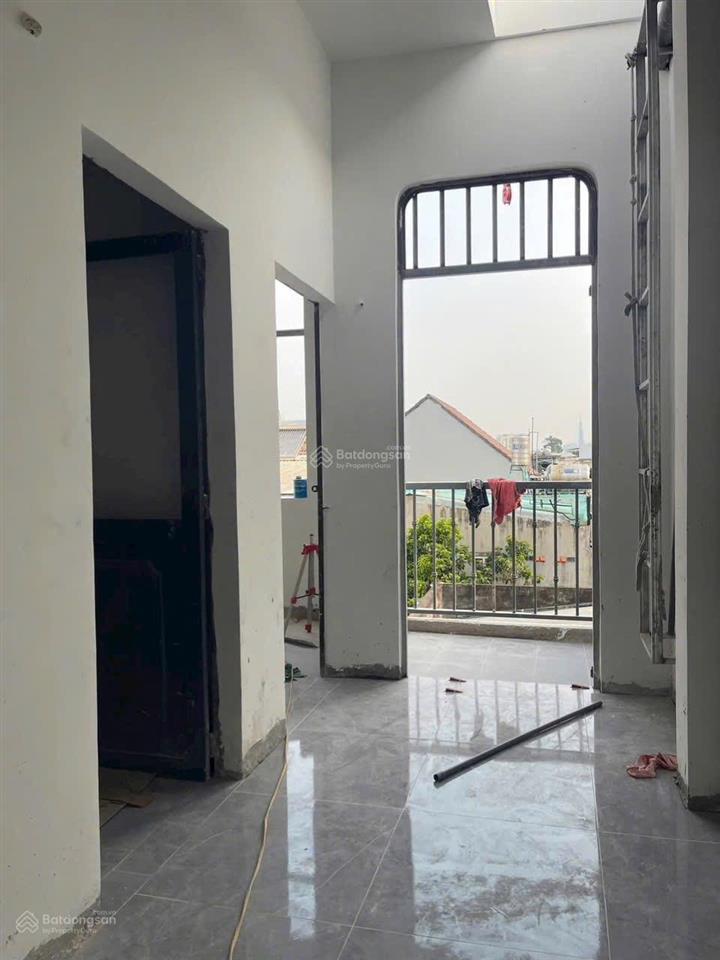* bán chdv đường số 2. phường tam phú. gồm 1 trệt 2 lầu, 13 phòng đa có hợp đồng khoán 35tr