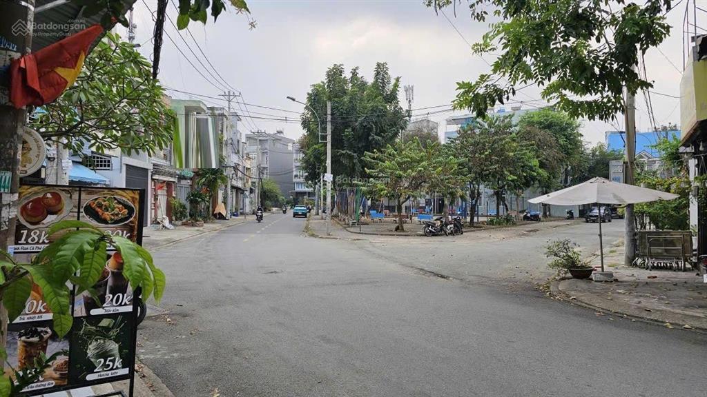 Bán nhà mặt tiền đường số 9, phường linh trung