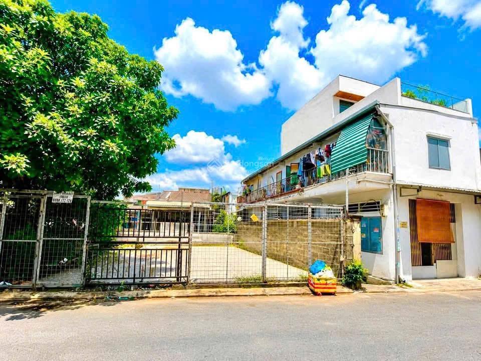 Bán gấp giảm 1 tỷ từ 6 tỷ 8 xuống 6,2 tỷ chủ nhiệt tình thương lượng bán lô đất mặt tiền đường