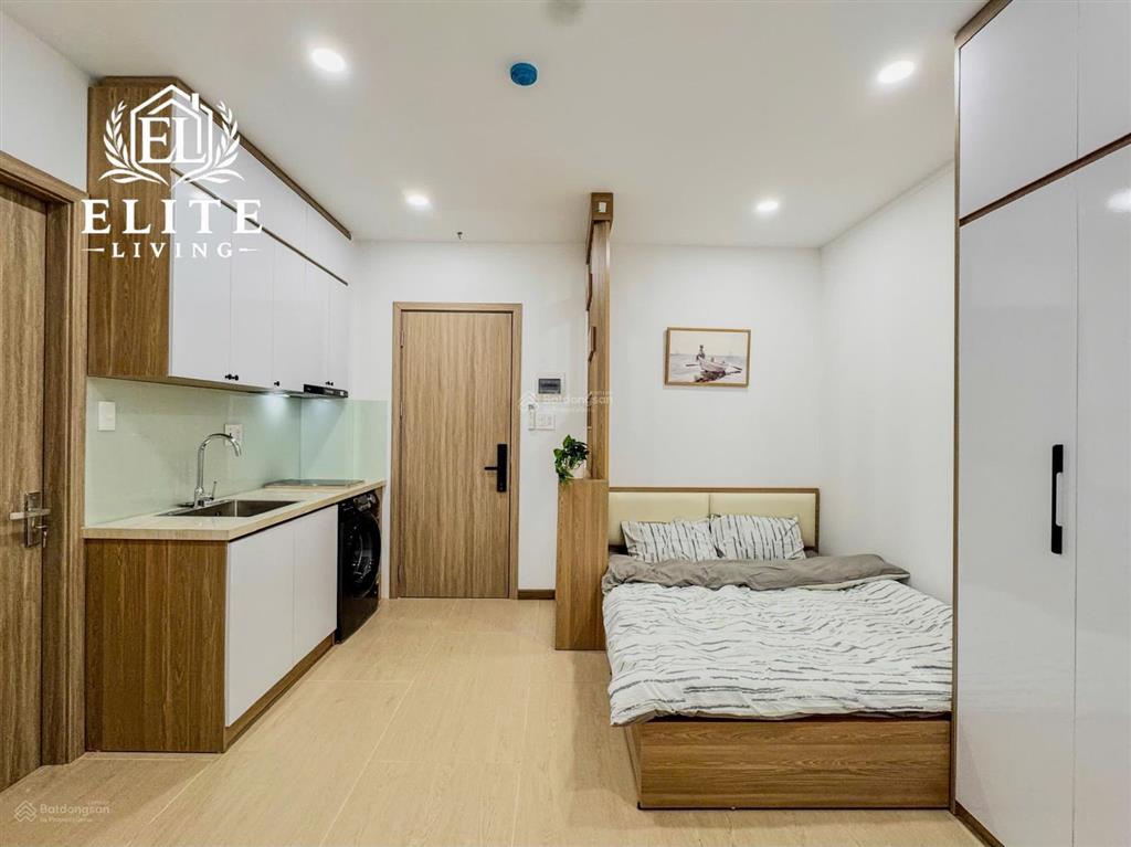 *
* bán căn hộ dịch vụ mặt tiền đường số 11phường linh trung. thiế