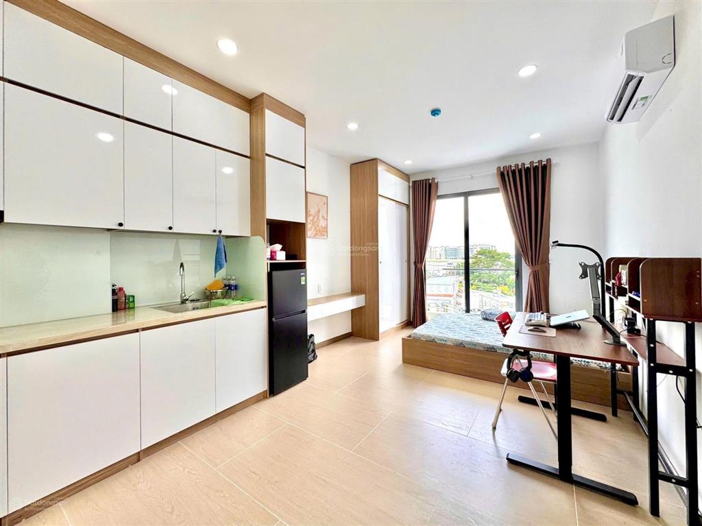 *
* bán căn hộ dịch vụ mặt tiền đường số 11phường linh trung. thiế
