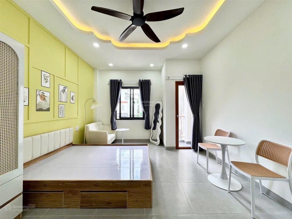 Giảm 2 tỷ từ 13.5 về 11.5 chủ gửi toà chdv mới 100% ngay linh đông
diện tích  84m2 ( 4x21) công