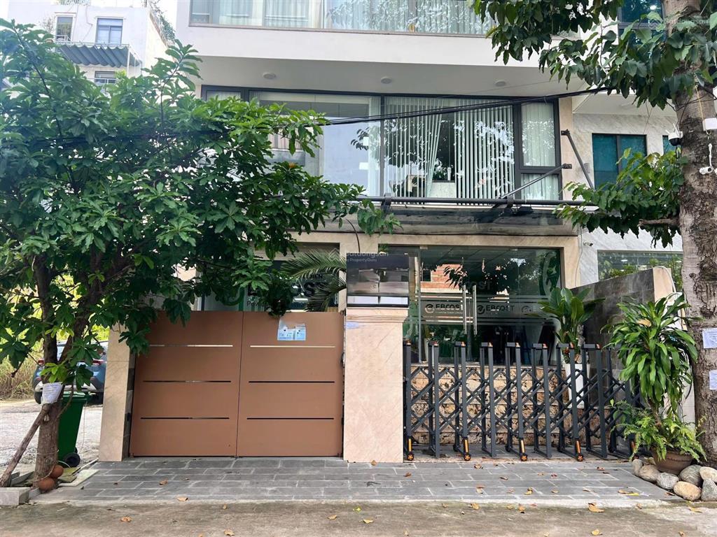 Em quân! cho thuê sàn văn phòng tầng 2 160m2 tại đảo kim cương quận 2 giá 20tr/tháng!