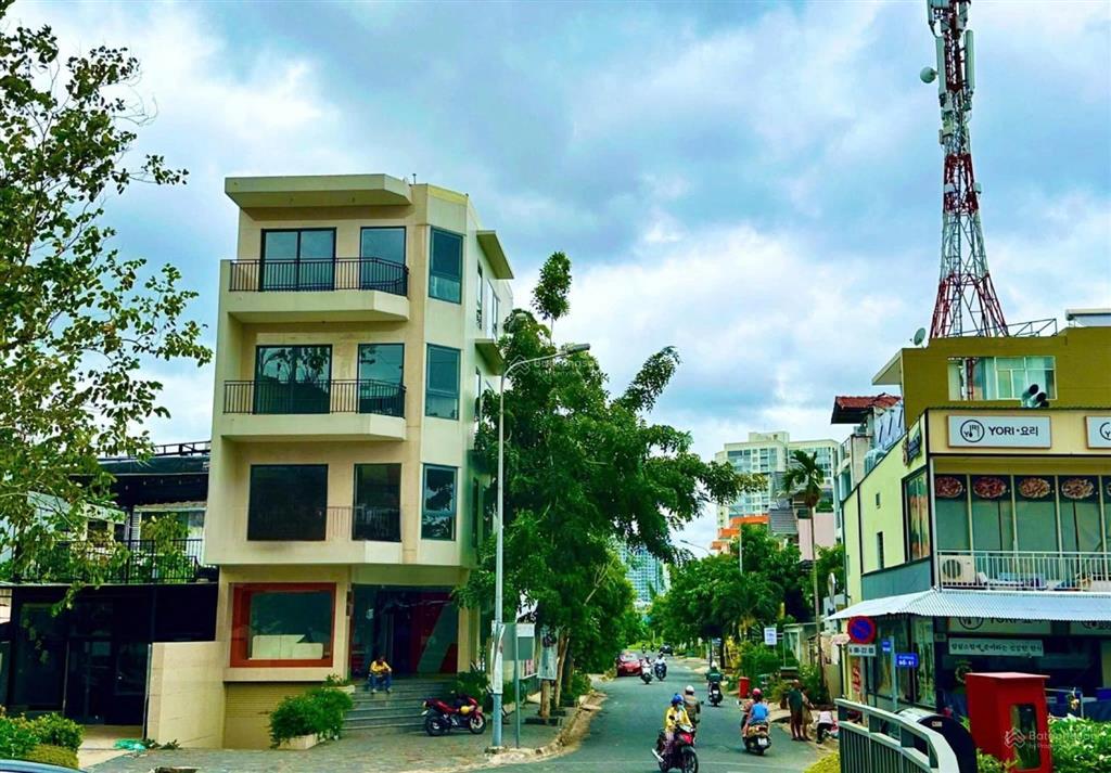 Em quân! cho thuê nhà nguyên căn 1 hầm 3 tầng 6,5 x 18m tại an phú  quận 2 giá 60tr/tháng