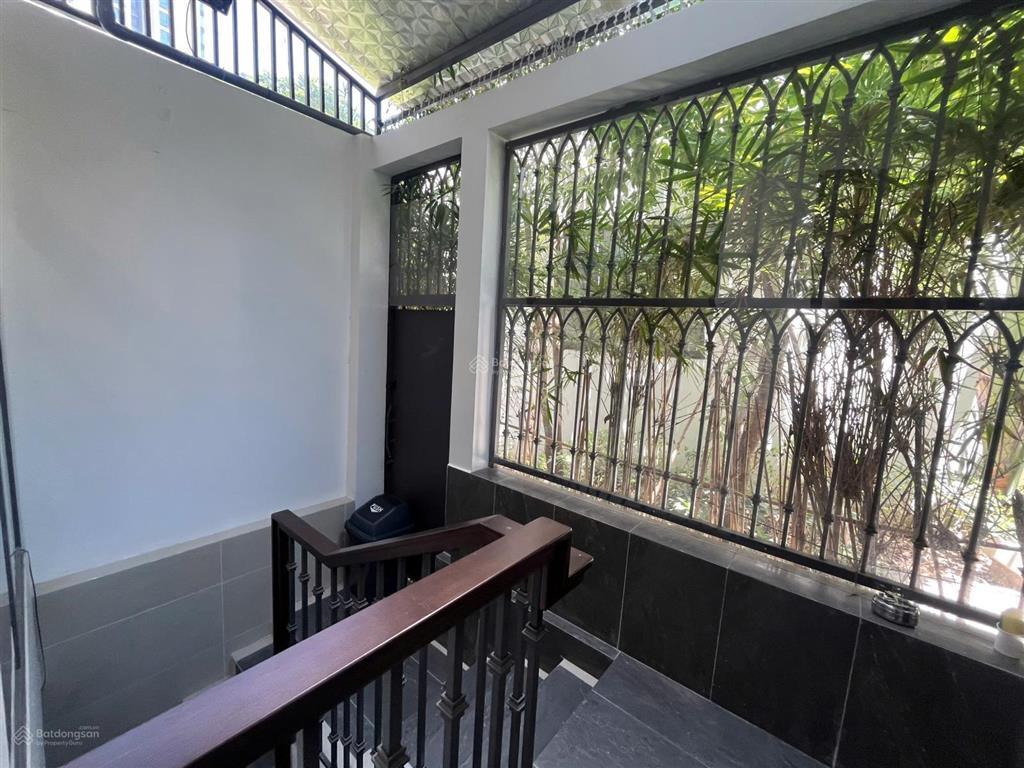 Em quân! cho thuê mặt bằng tầng trệt 5x20m tại đảo kim cương, bát nàn, quận 2, giá 15tr/tháng!
