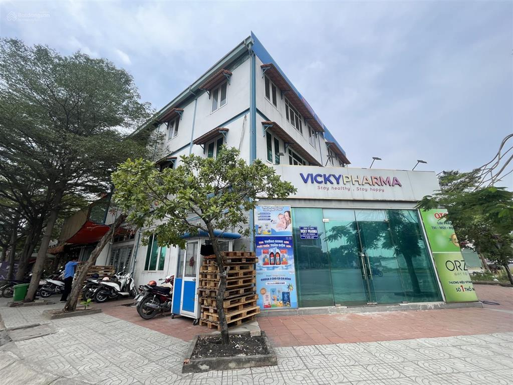 Em quân! cho thuê sàn tầng 2 188m2 đường trương văn bang  quận 2 giá 18tr/tháng
