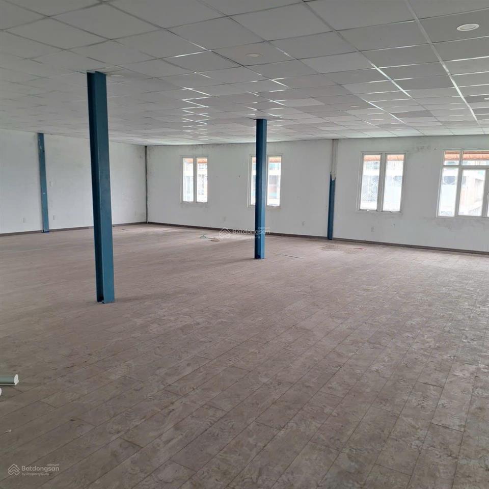 Em quân! cho thuê sàn tầng 2 188m2 đường trương văn bang  quận 2 giá 18tr/tháng