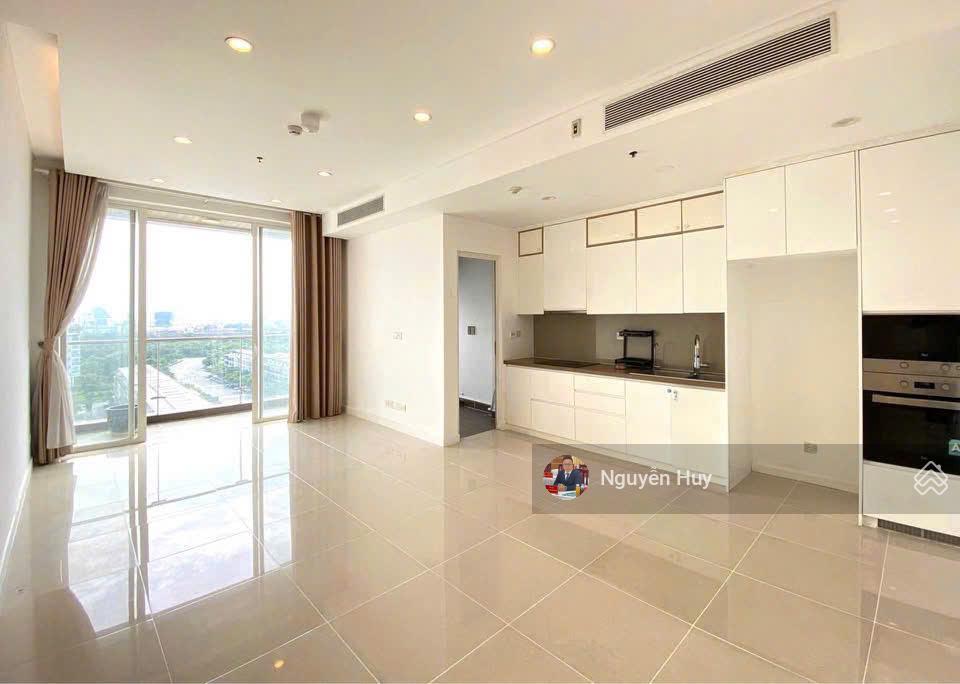 Cho thuê căn hộ cao cấp khu đô thị sala  sarimi. 2pn  nội thất cơ bản. cách emart 200m 28tr/1th