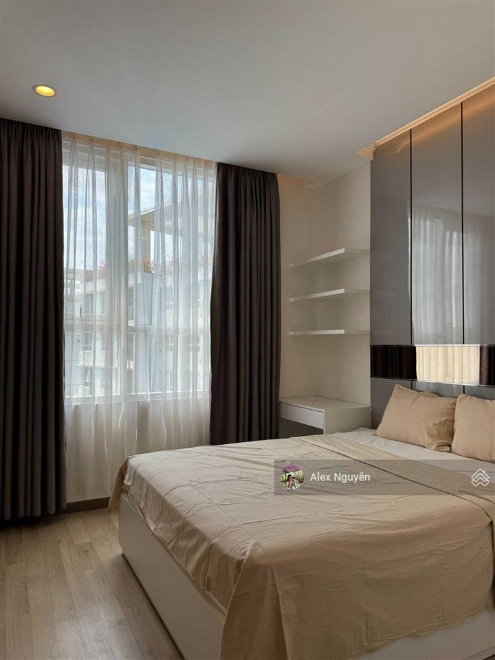 Căn hộ cao cấp kế thiso mall  sarimi 3pn  113m2. view công viên sala. giá thuê 40tr/1 tháng