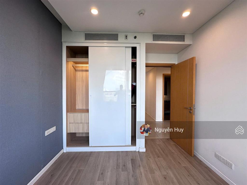 Căn hộ cao cấp khu đô thị sala  sarimi 3pn diện tích 136m2 view công viên giá thuê 40tr/1 tháng
