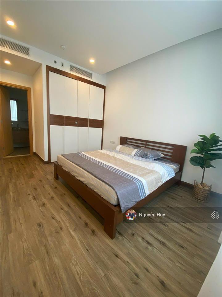 Bán căn hộ khu đô thị sala  sarimi. 131m2 3 phòng  view công viên. 32 tỷ all in thương lượng