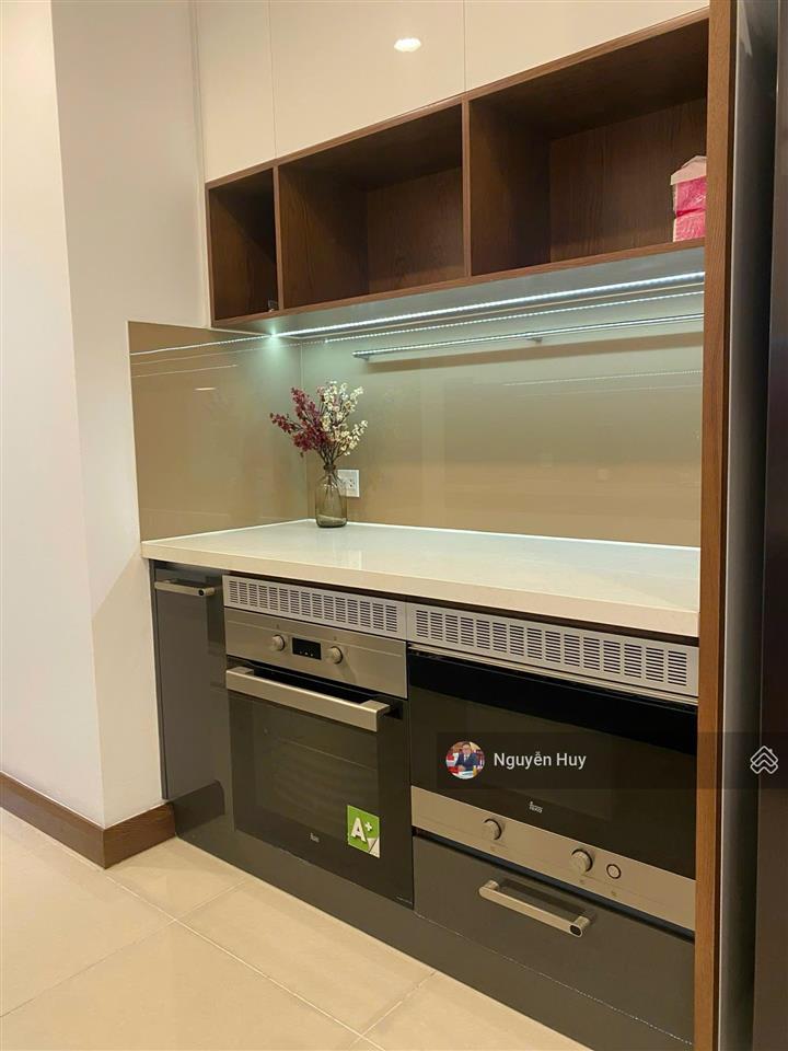 Bán căn hộ khu đô thị sala  sarimi. 131m2 3 phòng  view công viên. 32 tỷ all in thương lượng