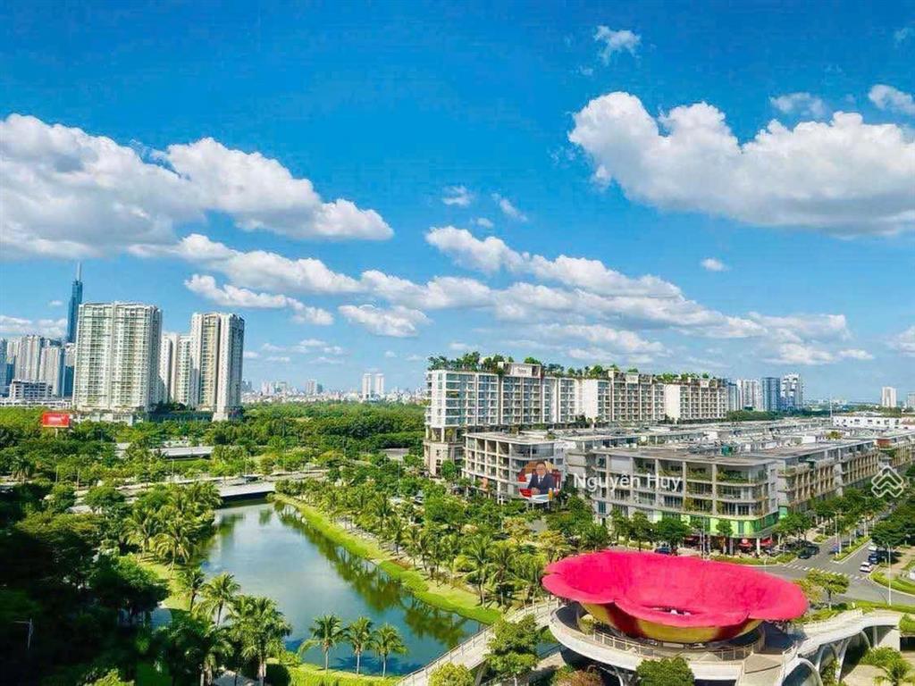 Bán căn hộ khu đô thị sala  sarimi. 131m2 3 phòng  view công viên. 32 tỷ all in thương lượng
