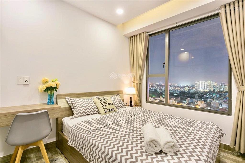 Cho thuê gấp chcc cộng hòa garden, tân bình. dt 75m2 2pn 2wc. giá 12tr/tháng.  0899 552 ***