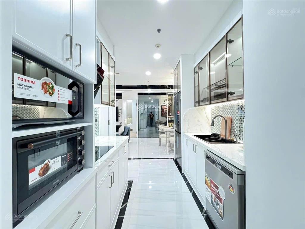 Cho thuê ch cộng hòa plaza, tân bình. 75m², 2pn, 2wc, ở liền giá 12tr ở liền  0899 552 ***