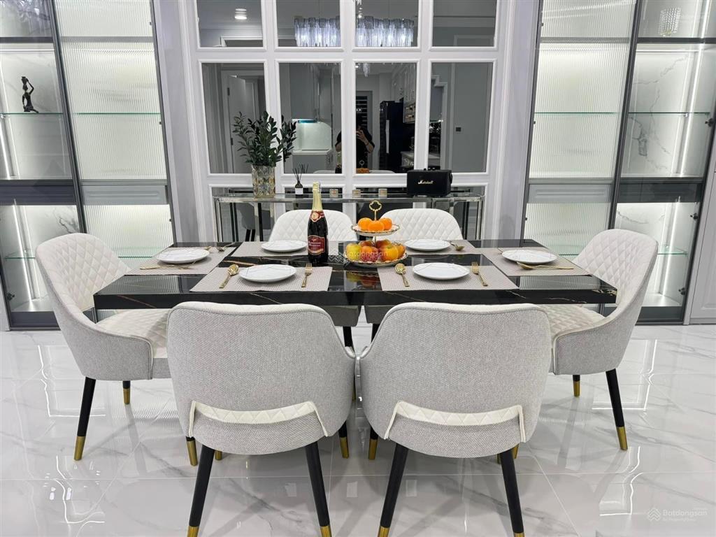 Cho thuê chcc richstar, rs1  93m2, 3pn, 2wc, giá ưu đãi 14tr/th  0899 552 *** nhà mới đẹp