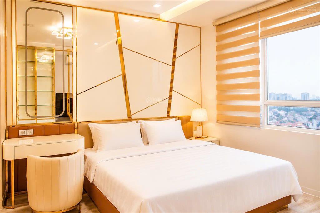 Cho thuê chcc the flemington, 220m2, 4pn, 3wc, giá 30tr/th, ban công rộng,  0899 552 ***