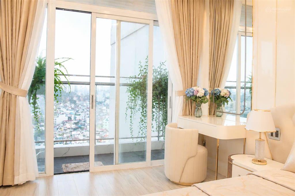 Cho thuê chcc the flemington, 220m2, 4pn, 3wc, giá 30tr/th, ban công rộng,  0899 552 ***