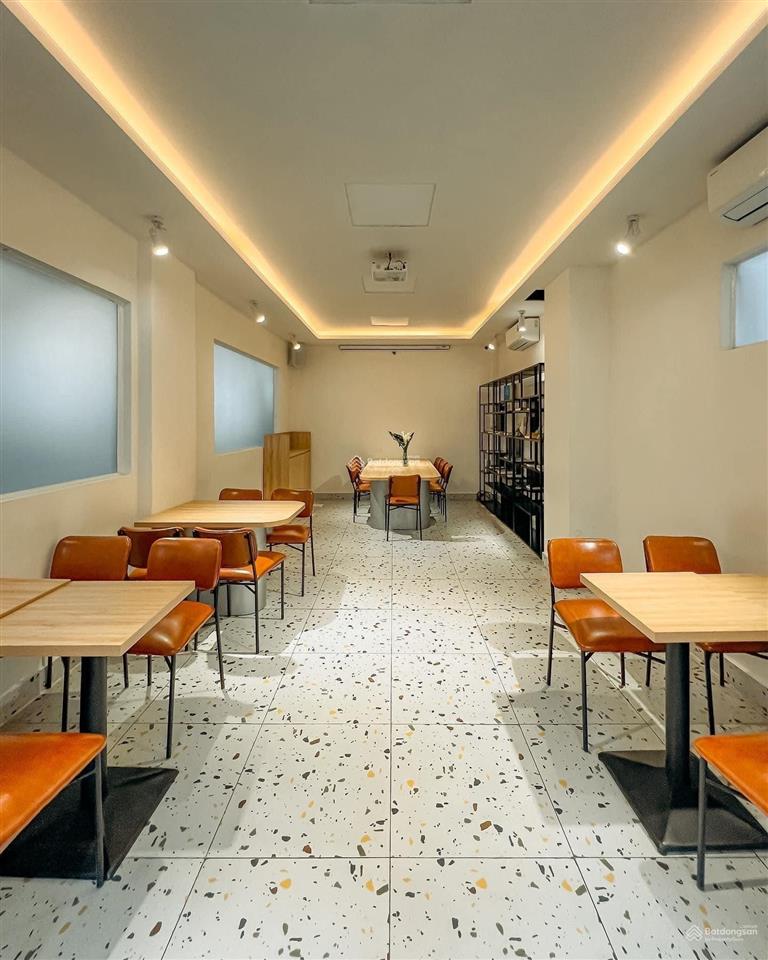 Rẻ nhất mặt tiền calmette  (4 x 20m, 80m2) 4 tầng thang máy  hđt 80 triệu/ tháng  hạ về 42 tỷ tl