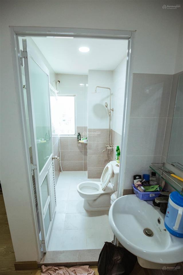 Ktx thang máy tại trung tâm quận 10, cách 5p qua sư vạn hạnh, trường bách khoa, 3/2, giá 1tr3/th