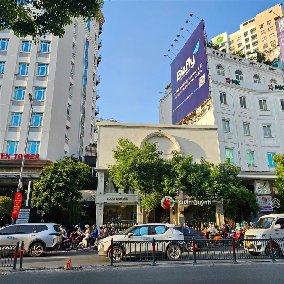 Nhà mặt tiền nguyễn văn trỗi ngang 18,6m đang chào bán 135 tỷ ~ đơn giá 489 triệu/m2