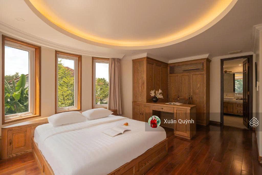 Biệt thự ven sông an phú quận 2  634m2 đất chi phí xây dựng 40 tỷ kết cấu hầm 4 tầng hạ về 115 tỷ.